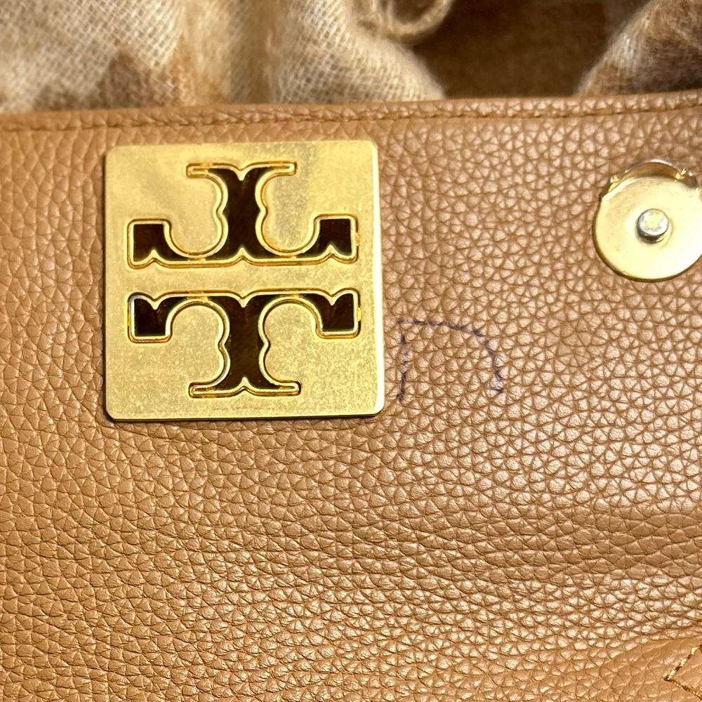 TORY BURCH BRITTEN FRENCH LEATHER CHAIN WALLET CROSSBODY - Picture 8 of 8